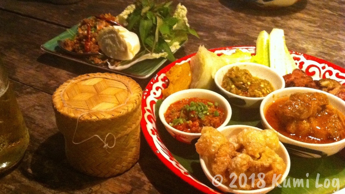 [チェンマイ] 伝統建築の雰囲気の中、美味しい北タイ料理を楽しめるHuen Muan Jai (フアン ムアン ジャイ)