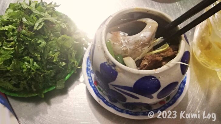 トゥイホアのレストランQuán Bà Támの目玉料理 マグロの目玉（Mắt cá）